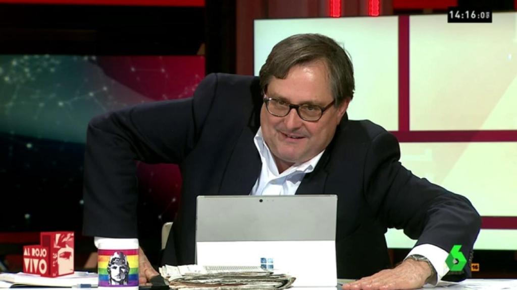 Paco Marhuenda imita a Ferreras para despedir 'Al rojo vivo'