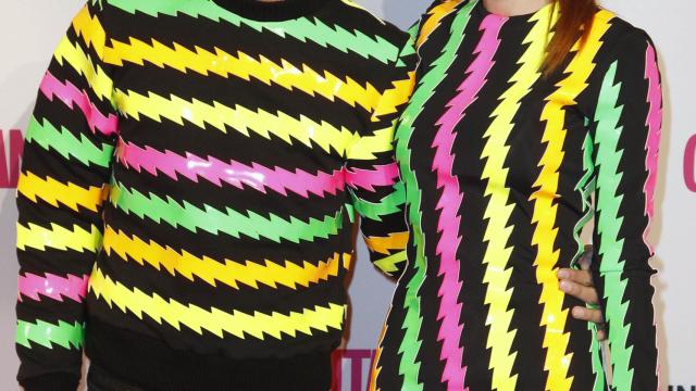 Ana Polvorosa y Eduardo Casanova posan juntos y combinados en un photocall