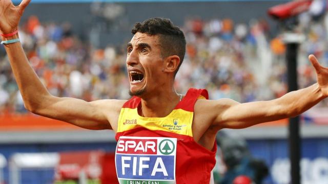 Ilias Fifa, el oro español en 5.000, que llegó a Europa en los bajos de un camión