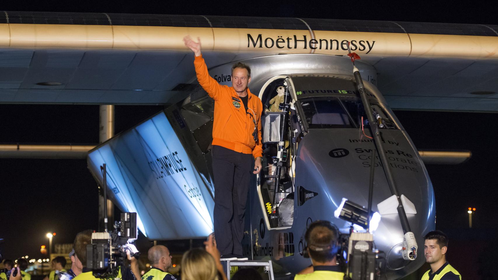 Solar Impulse II abandona Sevilla