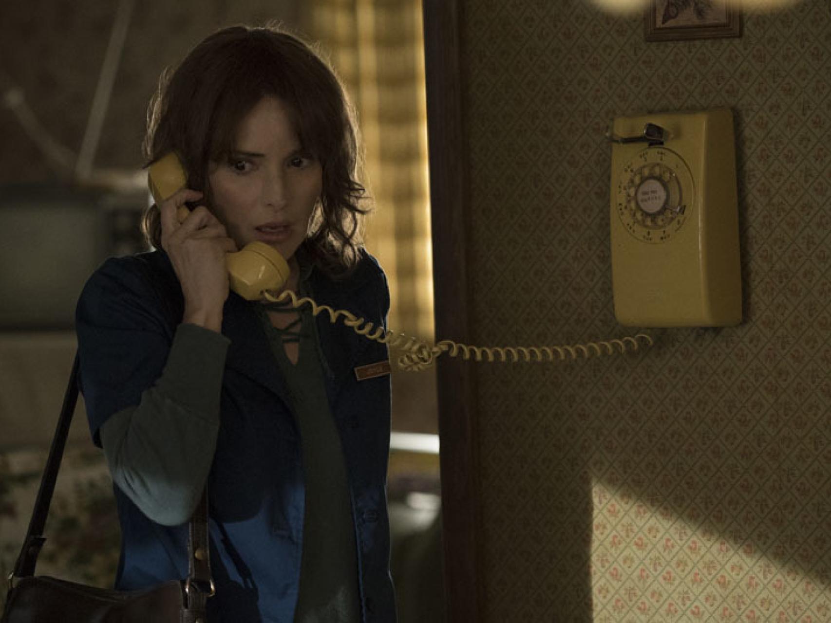 Winona Ryder protagoniza la nueva serie de Netflix.