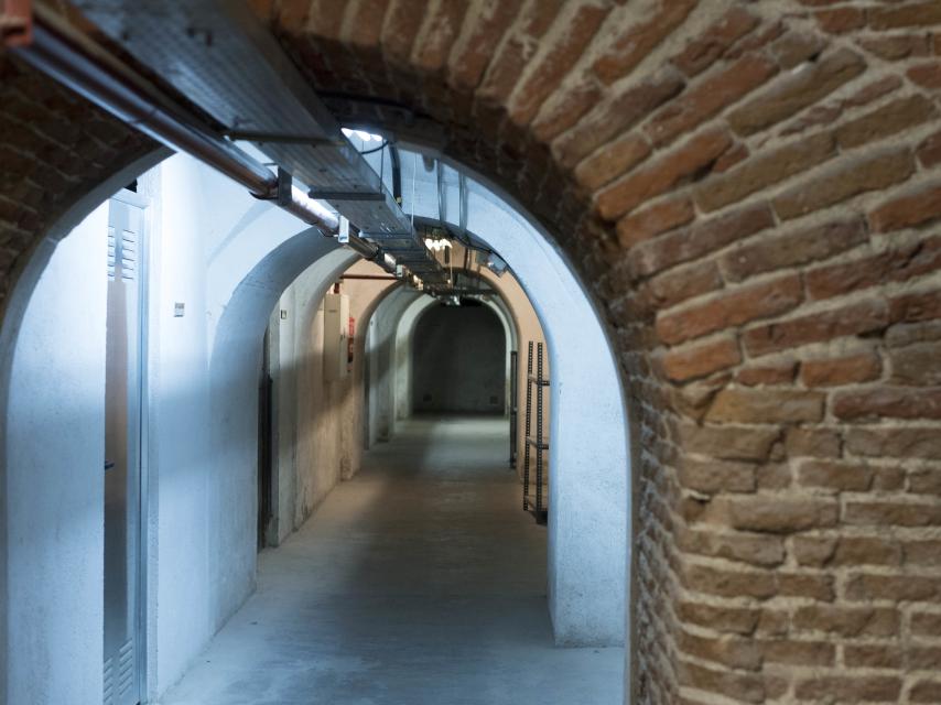 Pasillos del segundo sótano del Ministerio de Hacienda español.