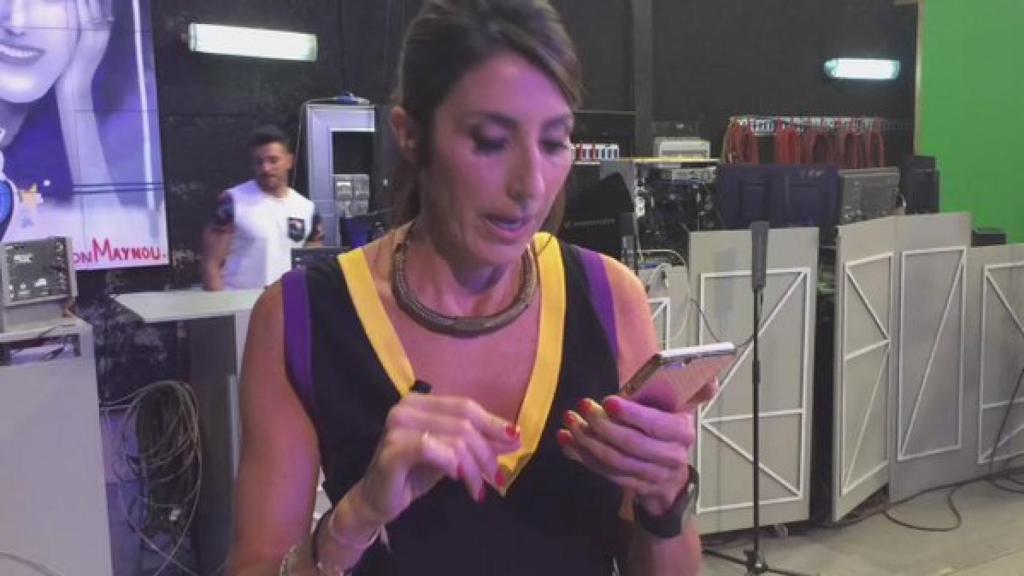 Paz Padilla sucumbe a Pokemon GO: sale de caza por Telecinco