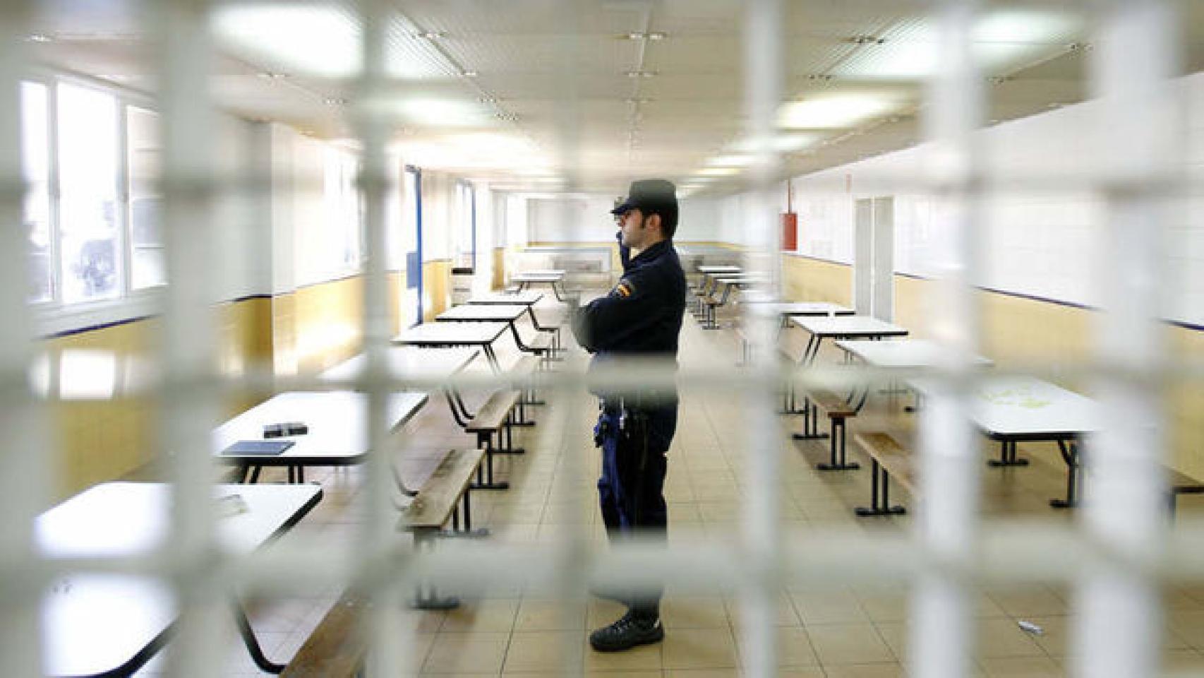 Una de las salas del CIE de Barcelona