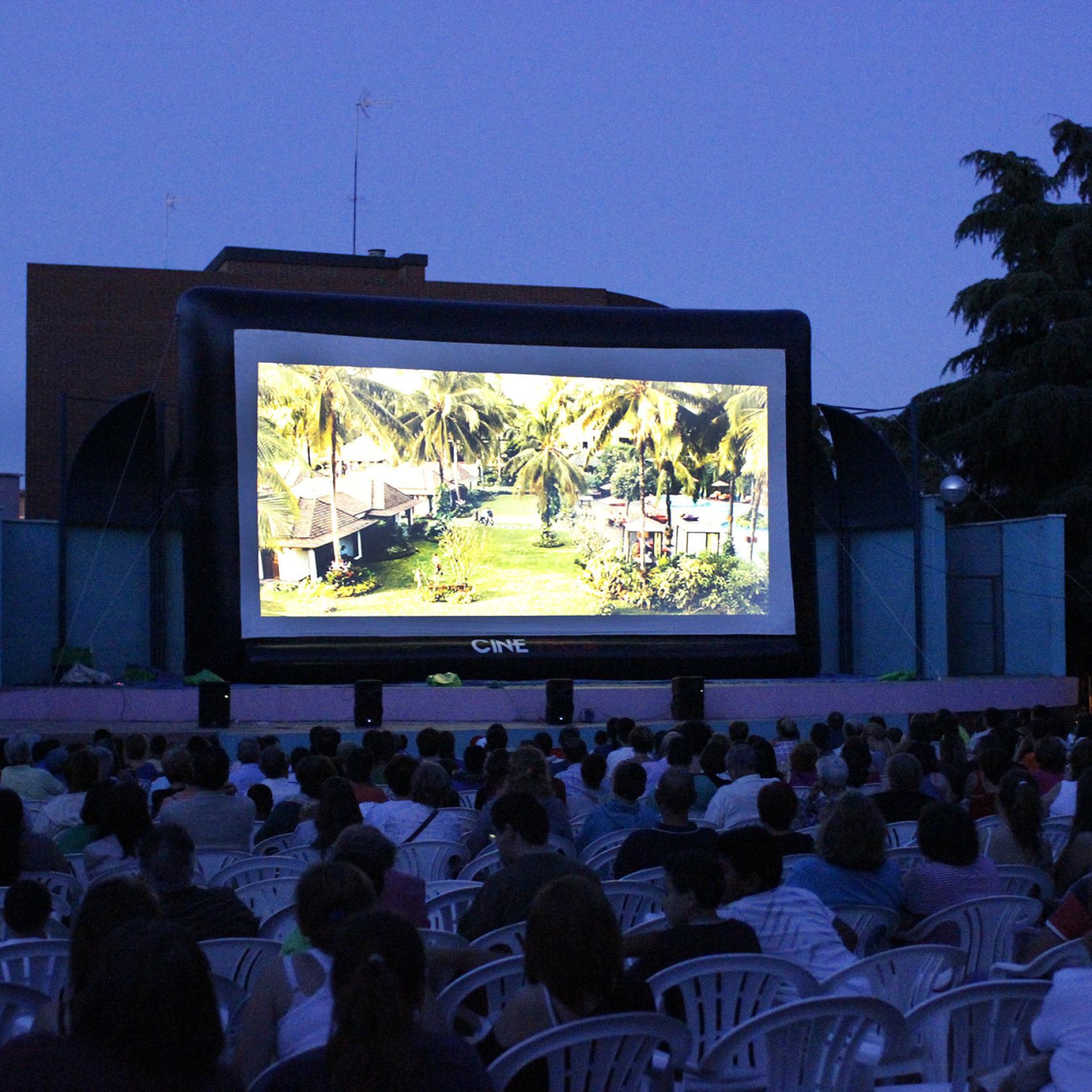 Cine de verano en un pueblo Madrid.