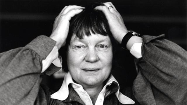 Image: El libro y la hermandad