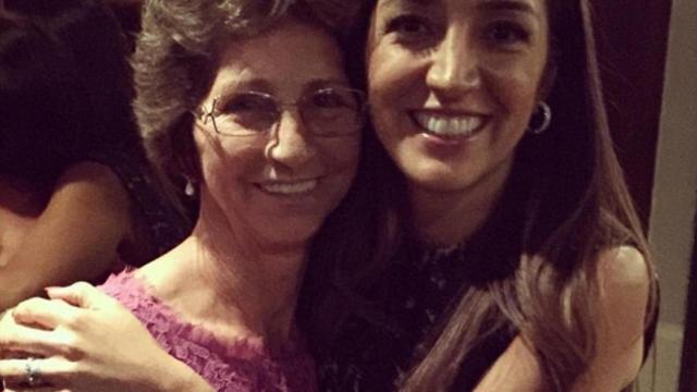 Aparecida Schunck junto a su hija Floriana, mujer de Ecclestone.