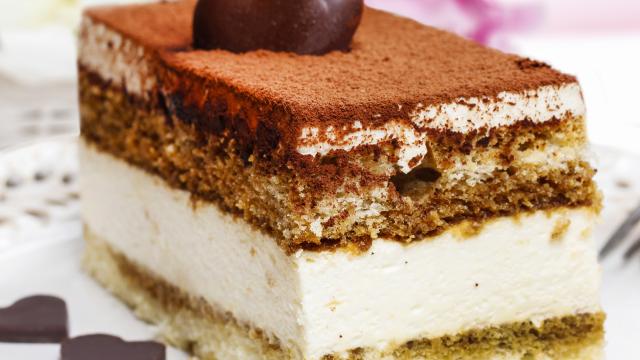 Puedes añadirle algún bombón o frambuesas como topping.