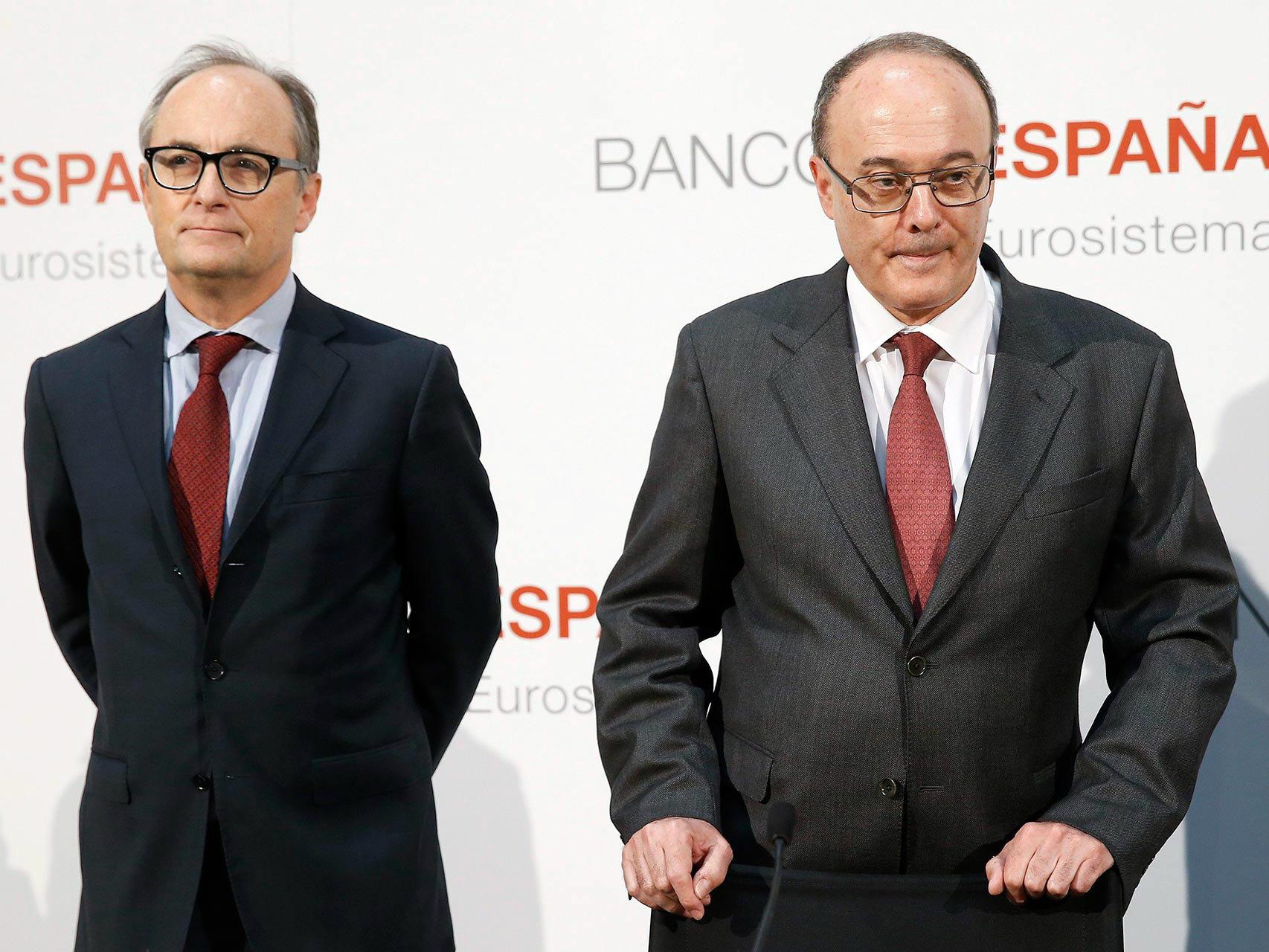 Fernando Restoy (i), junto al gobernador Linde