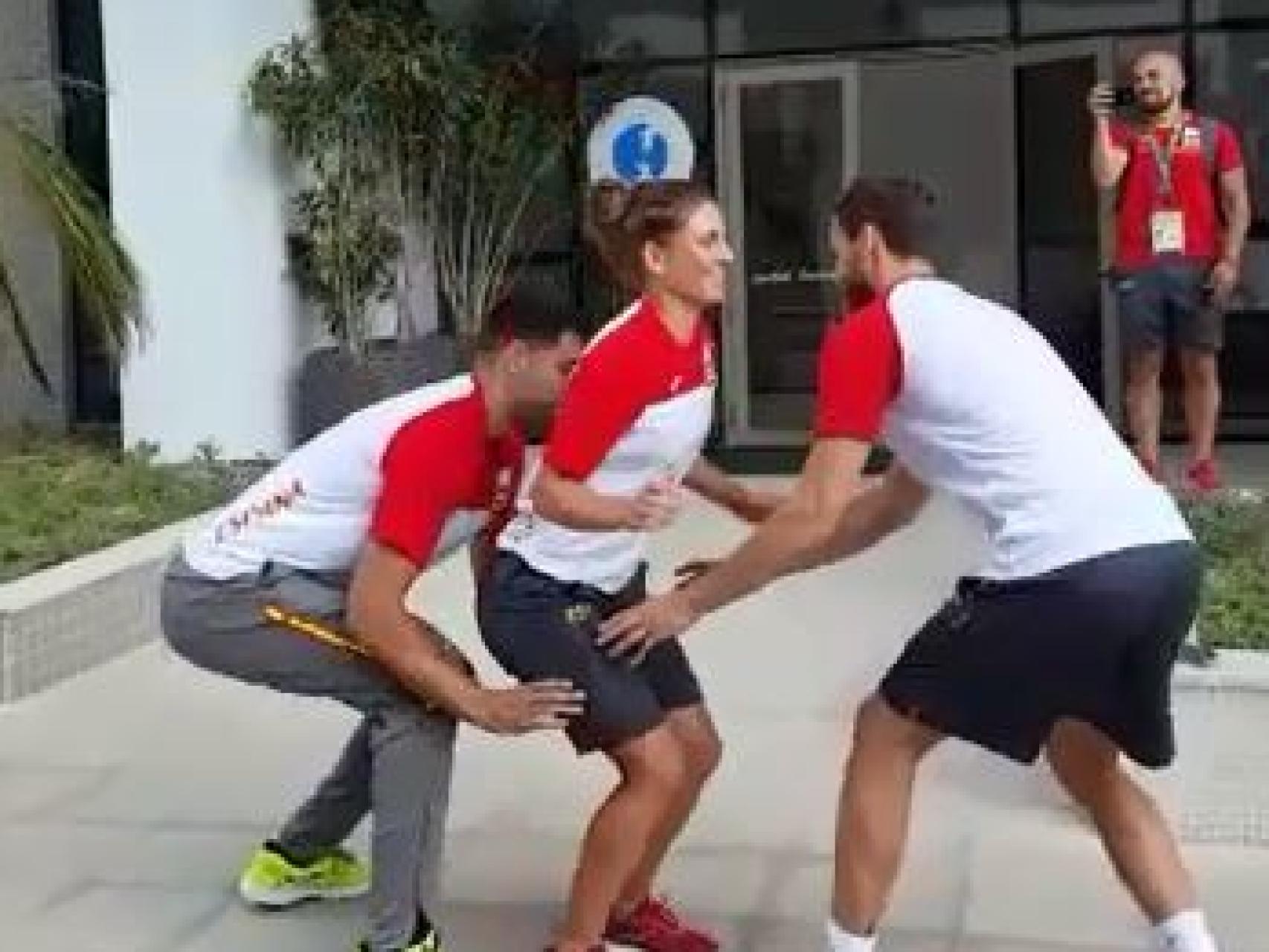 El vídeo más divertido de Pau, Felipe y el Chacho con las chicas del rugby