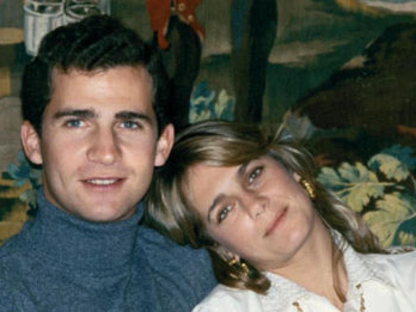 Felipe VI, cuando aún era príncipe, junto a Isabel Sartorius.
