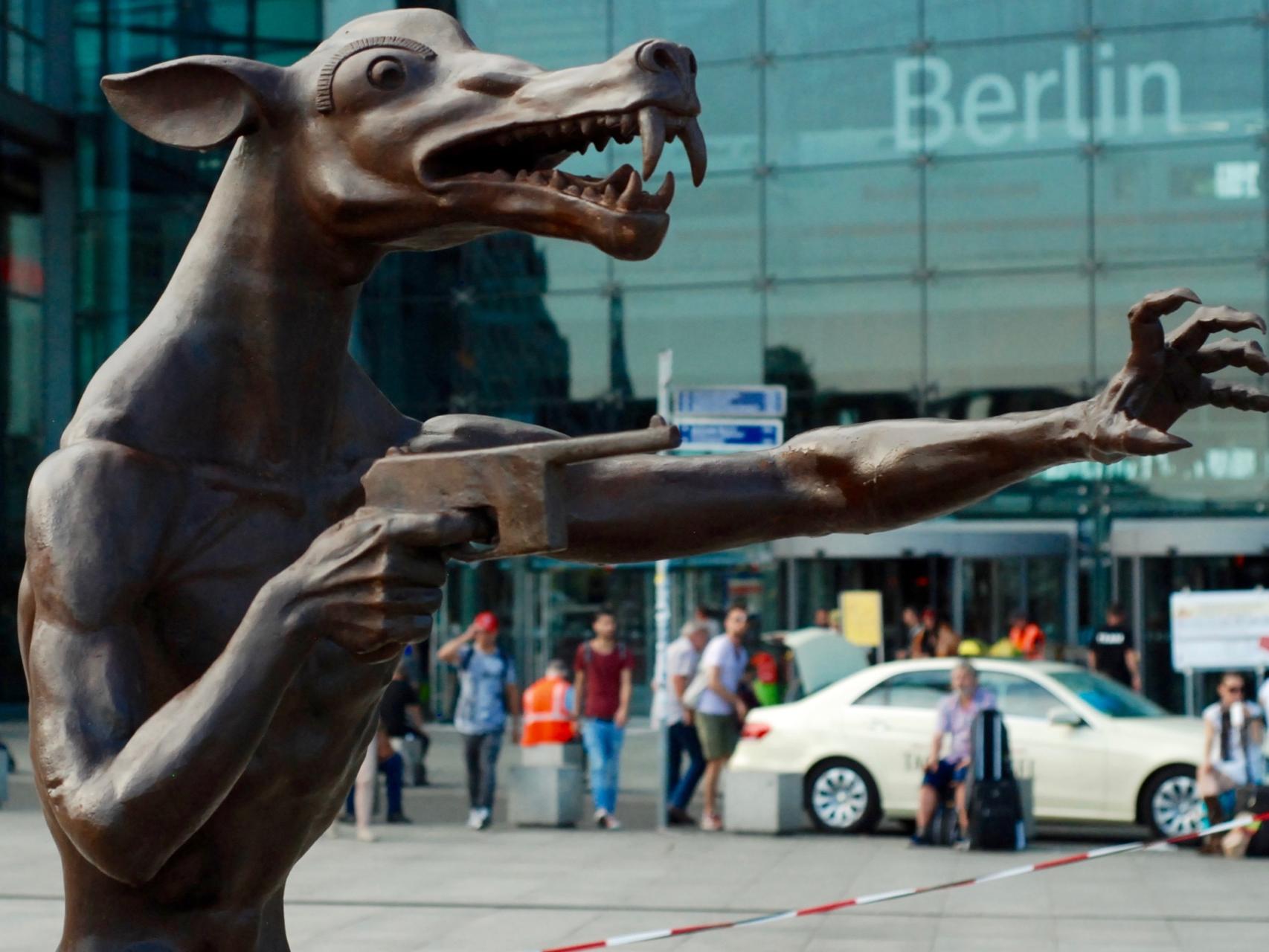 Lobo de la exposición.