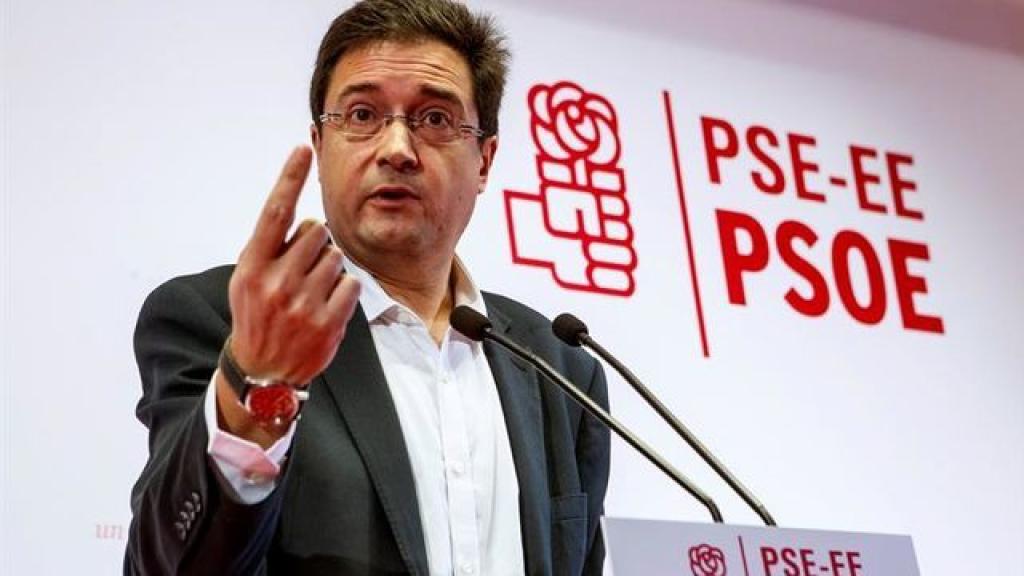 El ministro Óscar López.