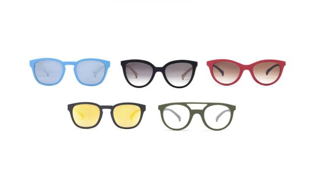 Monturas de gafas Adidas e Italia Independent en una imagen de archivo.