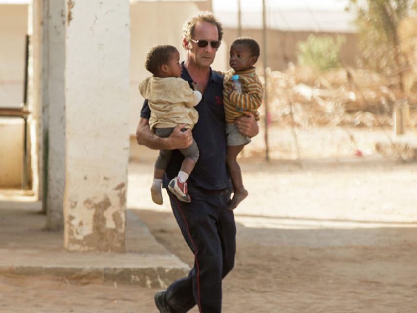 Vicent Lindon en un fotograma de Los caballeros blancos.