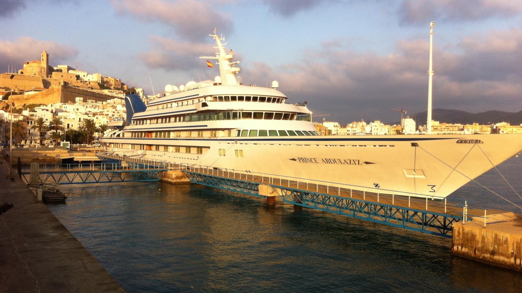 Ibiza: escaparate del más impúdico y exhibicionista derroche