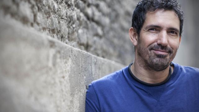 “Podría vivir de dar conferencias, pero no me llena. Quiero volver a las aulas”