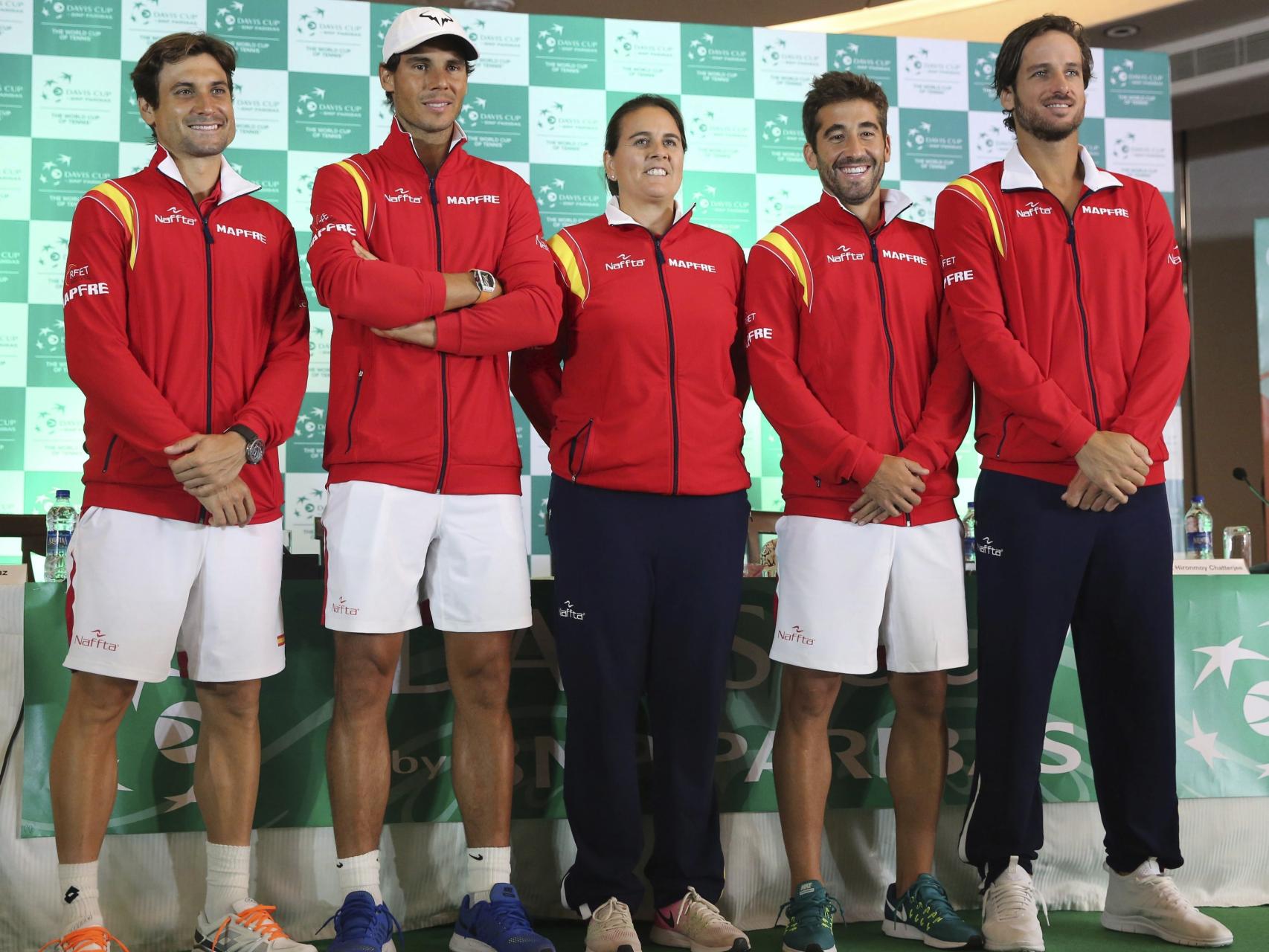 El equipo español de la Davis, después de la conferencia de prensa.