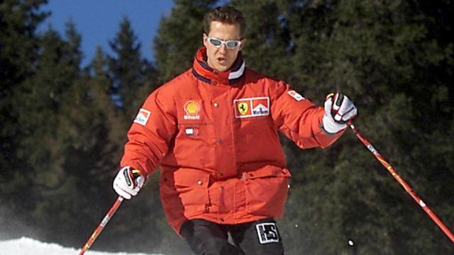 Schumacher esquiando durante un concentración de Ferrari en Maddona de Campiglio.