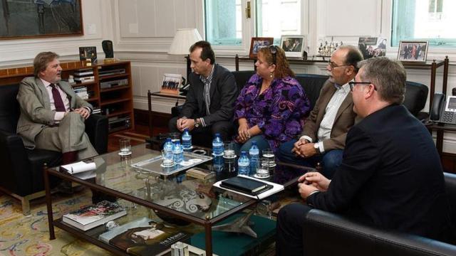 Méndez de Vigo este lunes en la reunión mantenida con CEAPA
