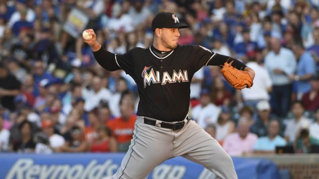 José Fernández en un partido contra los Chicago Cubs.