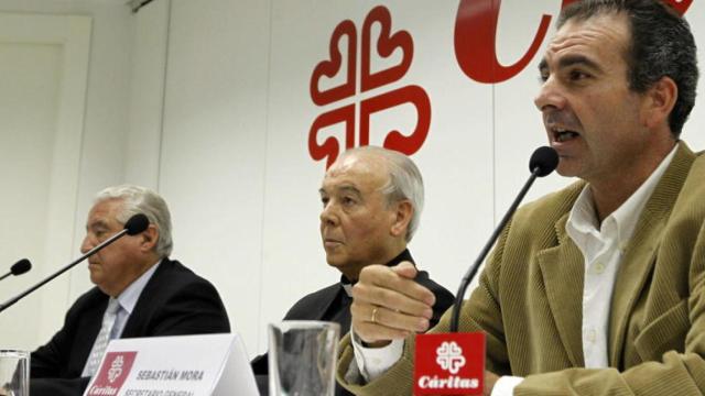 El presidente y el secretario general de Cáritas Española, Rafael del Río y Sebastián Mora.