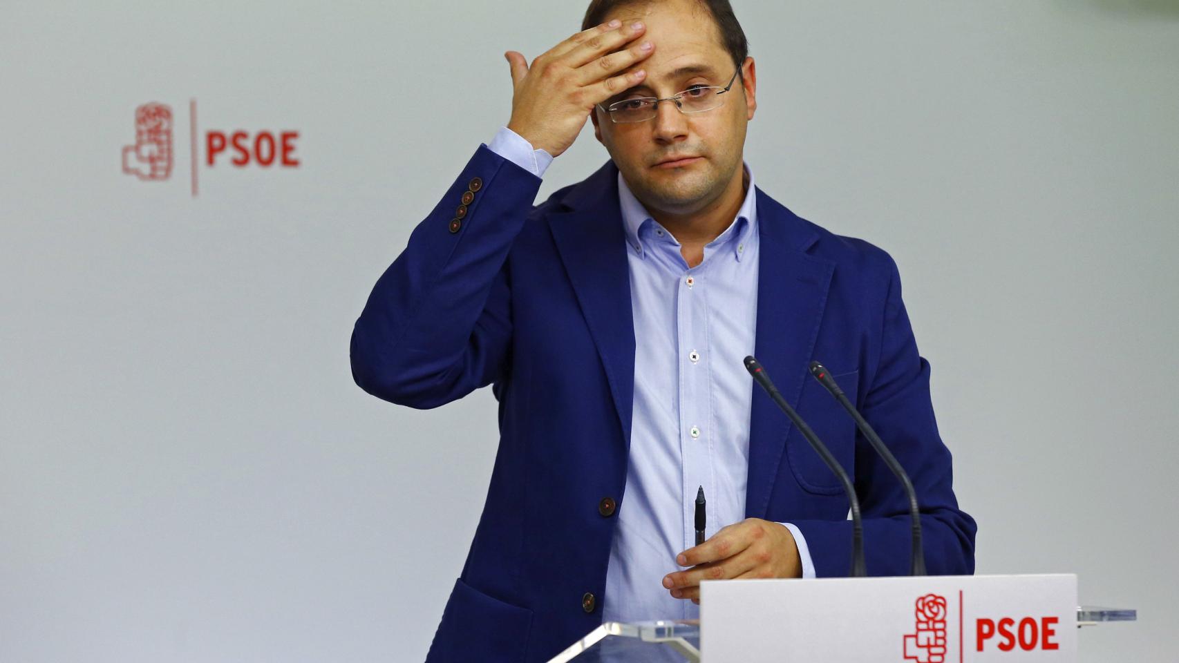 César Luena, en su comparecencia en Ferraz.