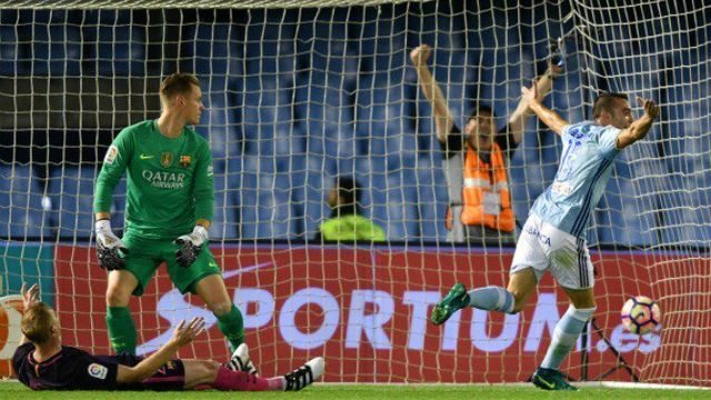 Ter Stegen y Mathieu asisten a un gol de Iago Aspas.