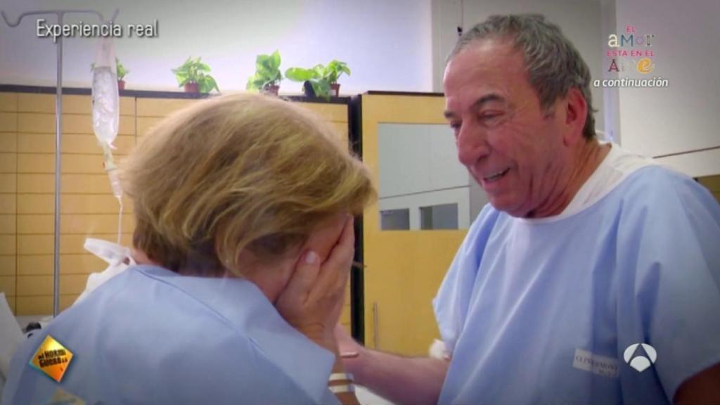 La emotiva sorpresa de José Luis Perales a una fan enferma en 'El Hormiguero'