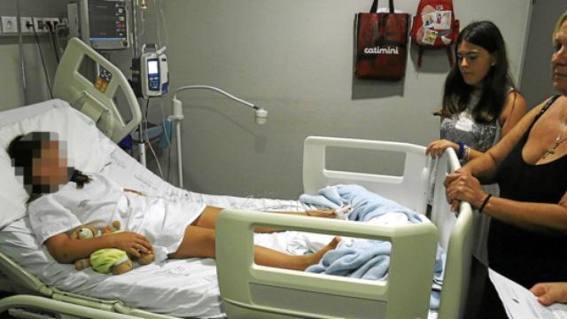 La pequeña de ocho años agredida durante su ingreso en el hospital