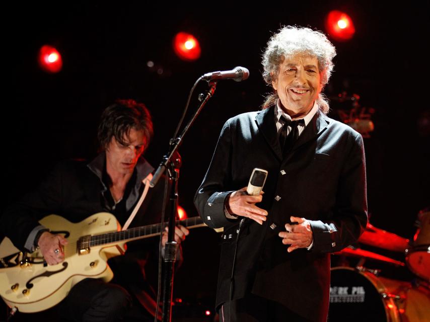 El Nobel Bob Dylan en un concierto en Londres, en 2004.