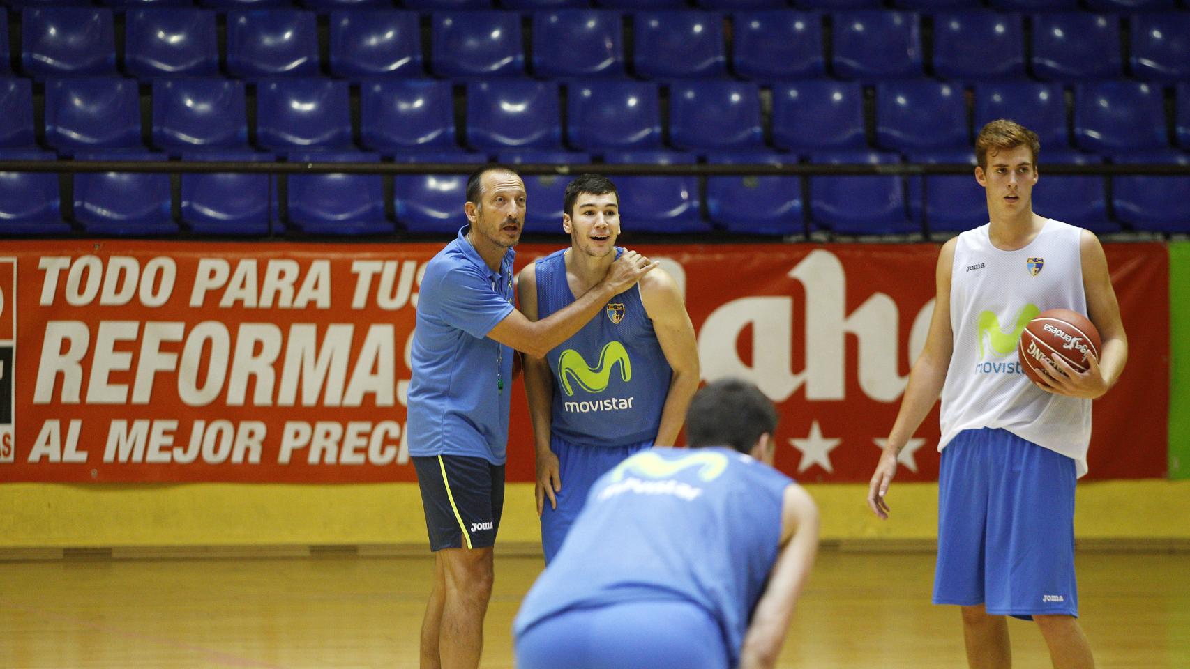 Salva Maldonado y Darío Brizuela en primer plano en un entrenamiento.