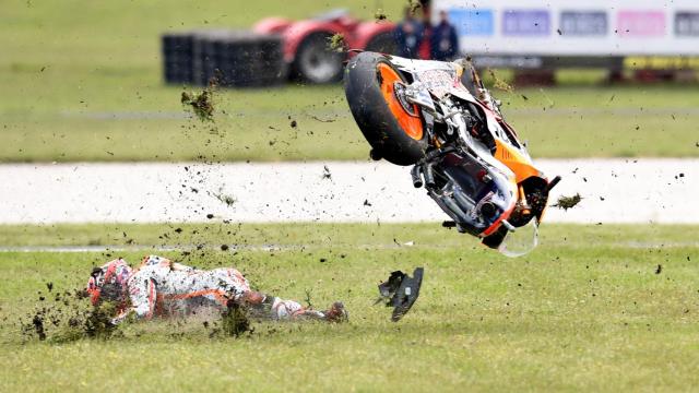Momento de la caída del campeón del mundo.