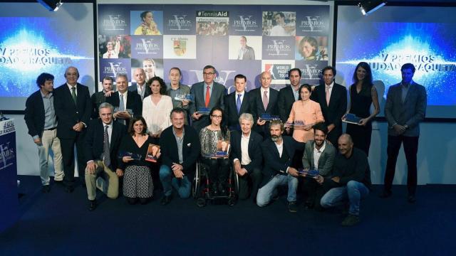 Todos los galardonados en los premios Ciudad de la Raqueta y María de Villota.
