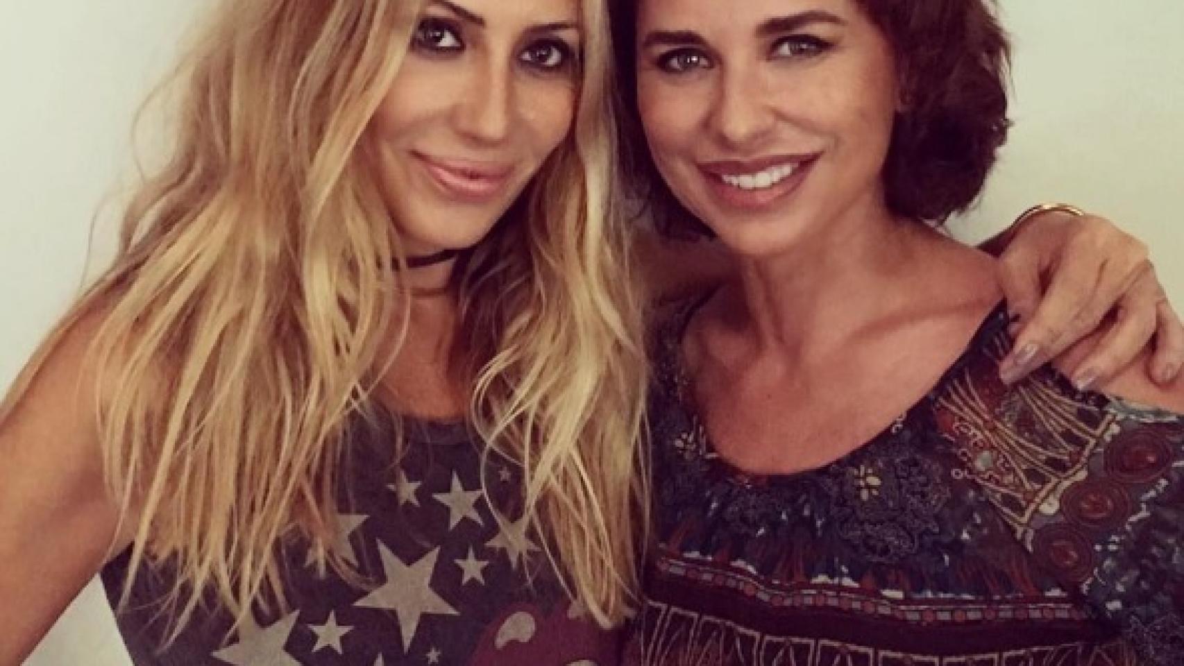 Imágenes del día: la reconciliación de Marta Sánchez y Vicky Larraz