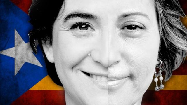 La alcaldesa de Barcelona, Ada Colau (i) y la presidenta del Parlament, Carme Forcadell (d).