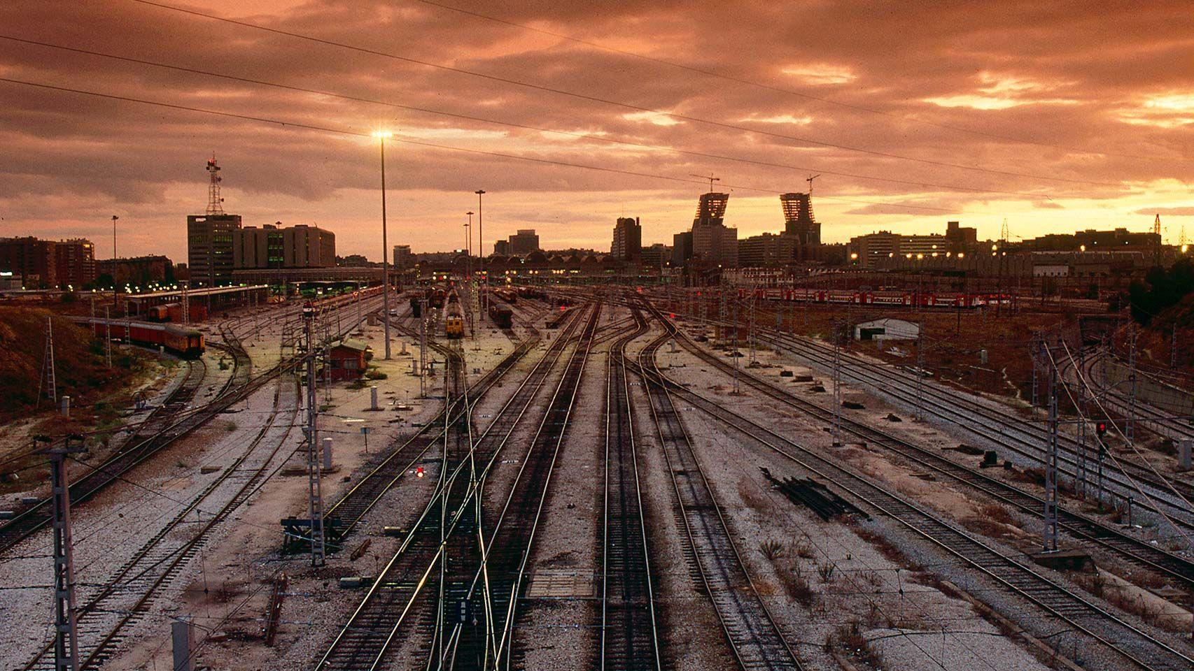Las vías al aire en la estación de Chamartín.