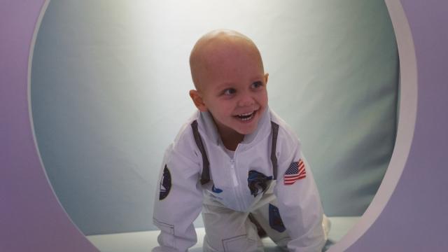 Fernando, el primer 'astronauta' que ha estado en la estación lunar del Gregorio Marañón.