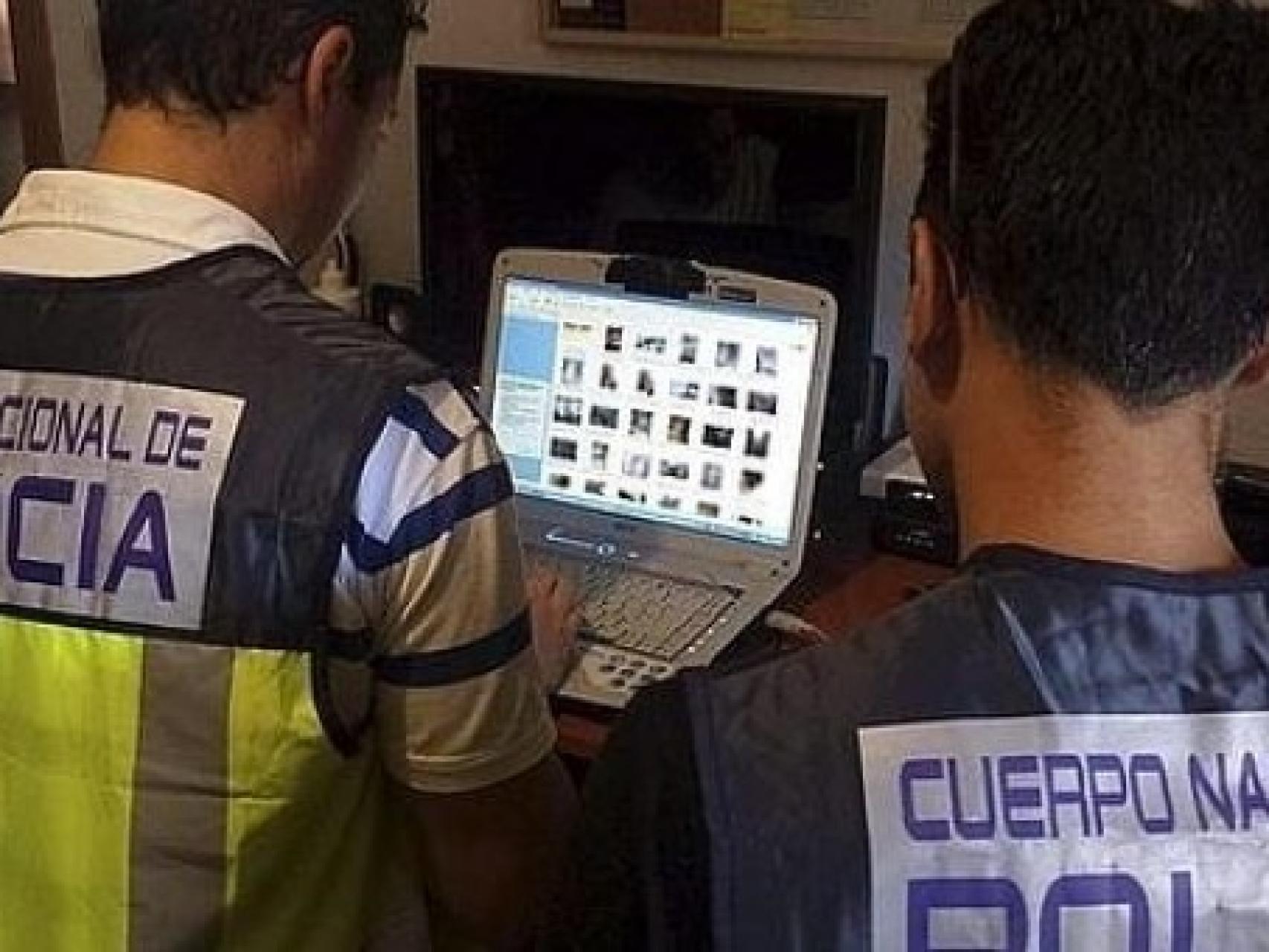 Imagen de una operación contra la pornografía policial.