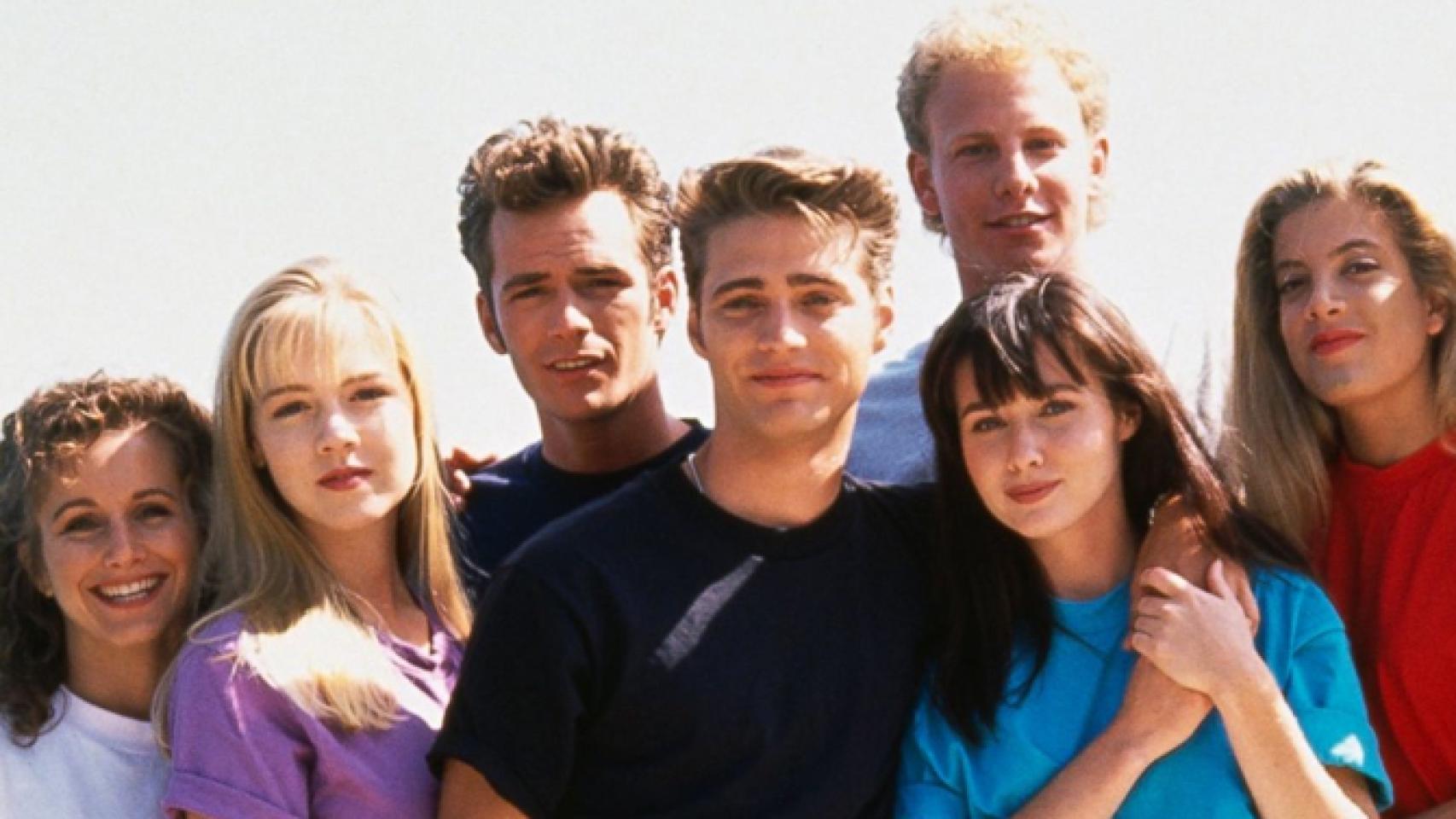 El elenco de 'Sensación de vivir' se reúne, 26 años después, para apoyar a Shannen Doherty