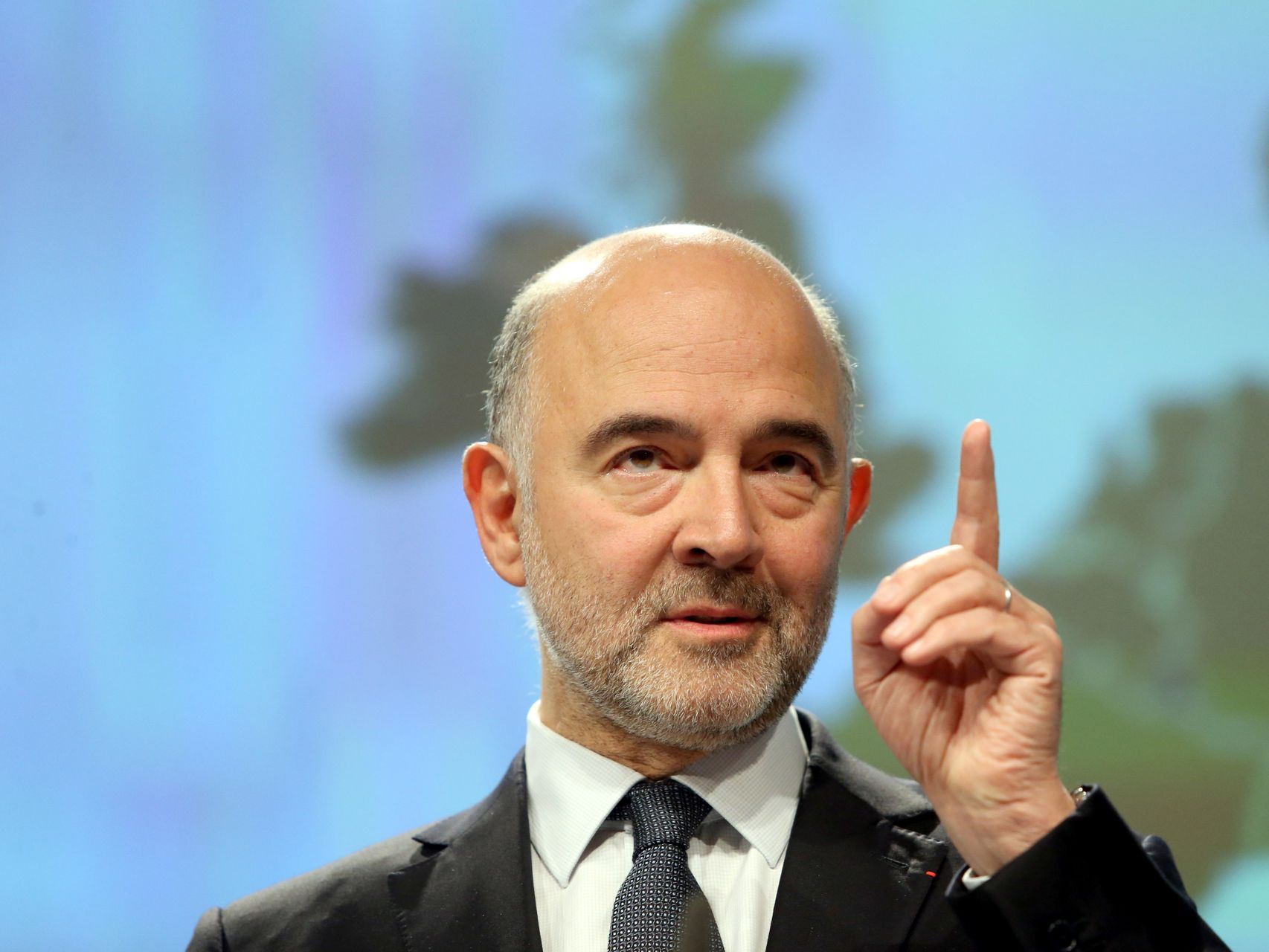 Moscovici cree que el Gobierno en funciones aprobó suficientes ajustes en 2016