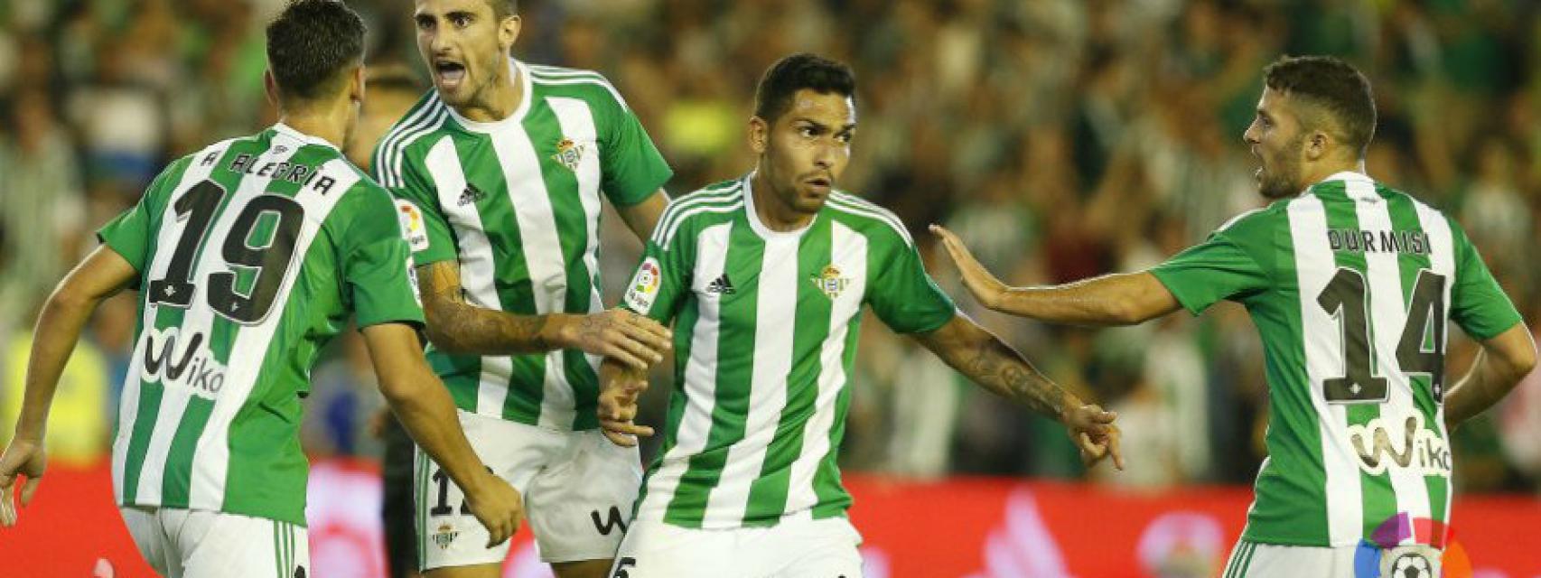 Los jugadores del Betis en un partido reciente.