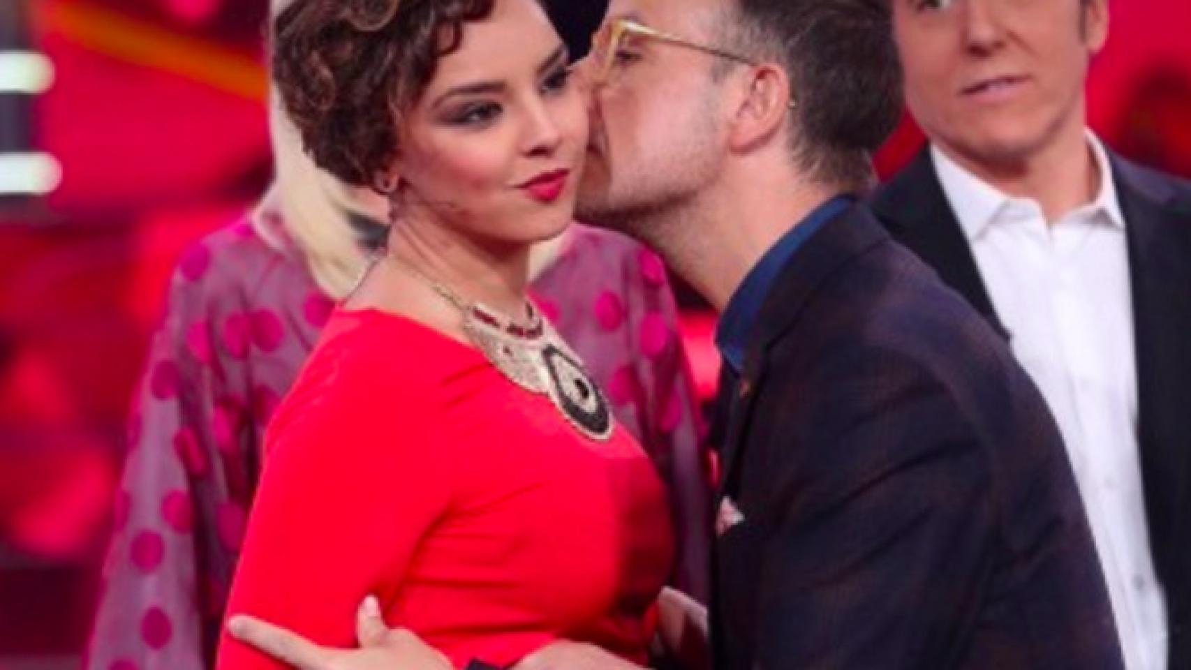 Chenoa se marca su propia cobra en 'Tu cara me suena'