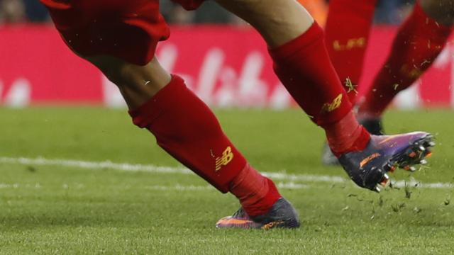 Así se torció el tobillo derecho Coutinho.