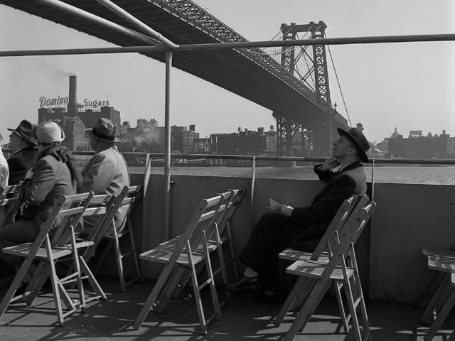 Un paseo turístico retratado por Frank Larson, en 1953.