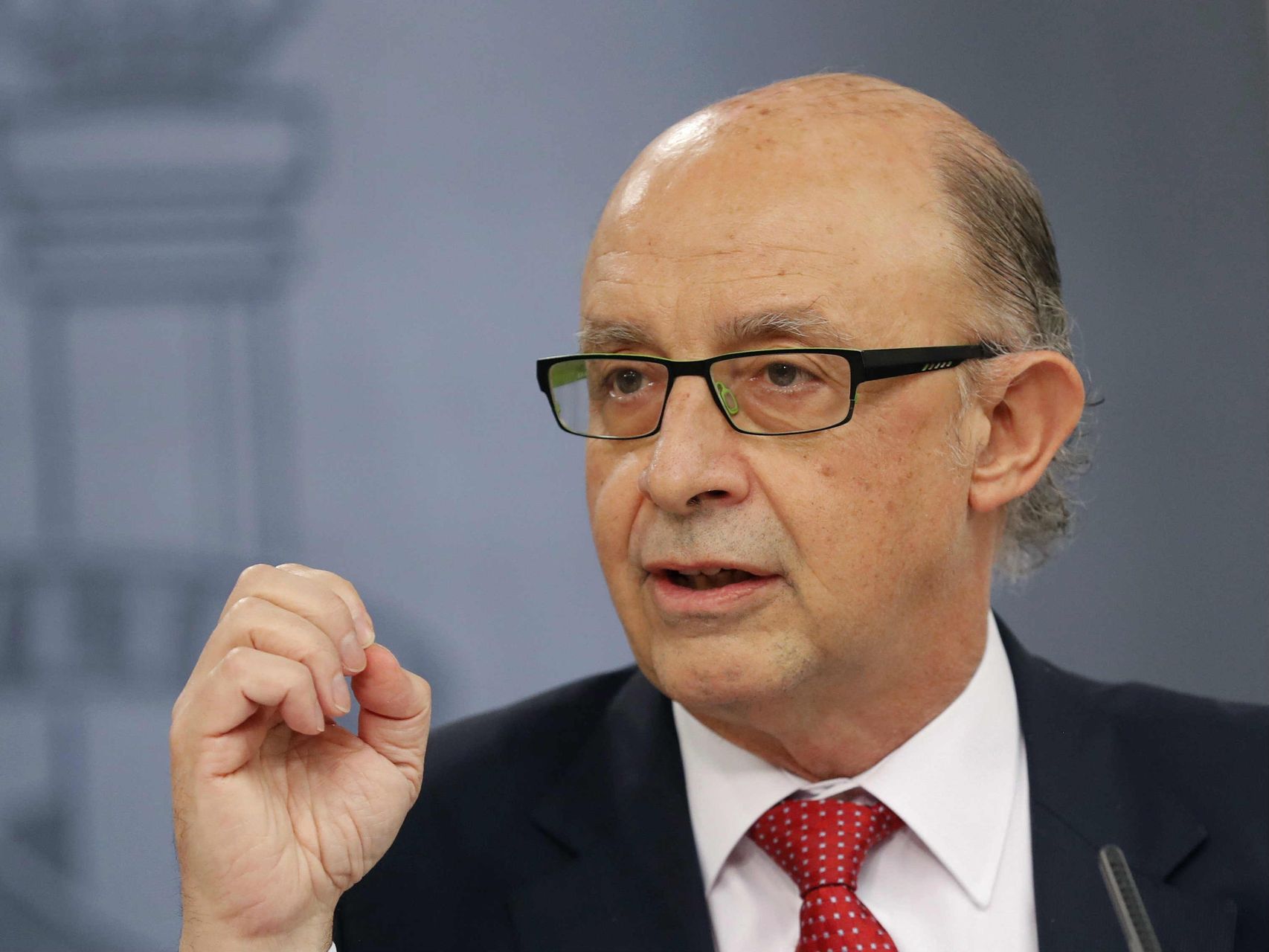 Cristóbal Montoro en el Consejo de Ministros.