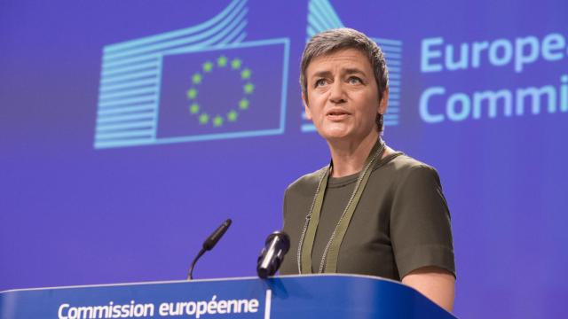 Vestager avisa de que el sector bancario debe cumplir las reglas de competencia