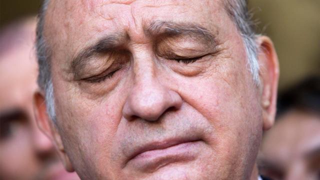 El exministro, enfermo de cáncer de hígado desde hace un año, se ha sometido a dos operaciones seguidas a finales de noviembre.