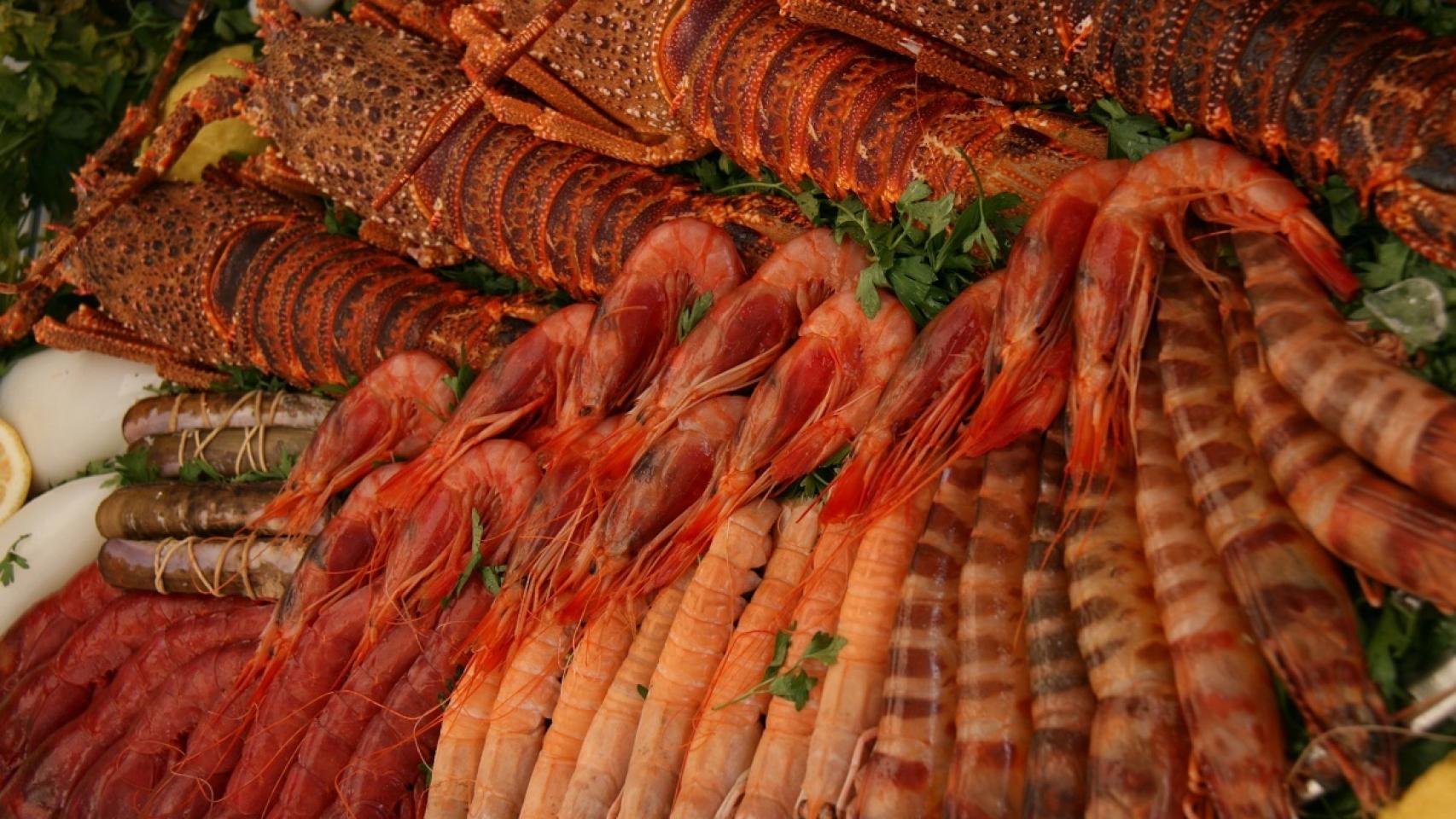 Marisco a la venta en pescadería.