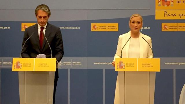 De la Serna y Cifuentes, tras su reunión.